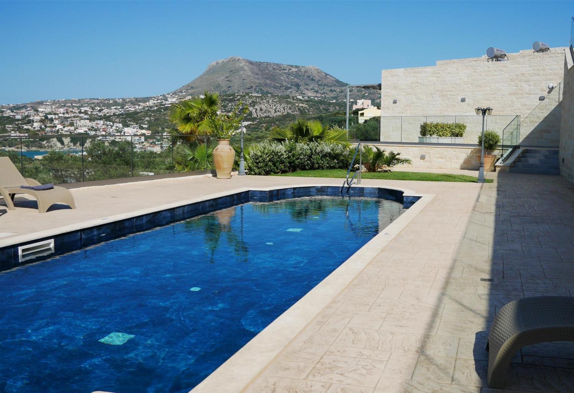 Amour Relax Hotel Almirida エクステリア 写真