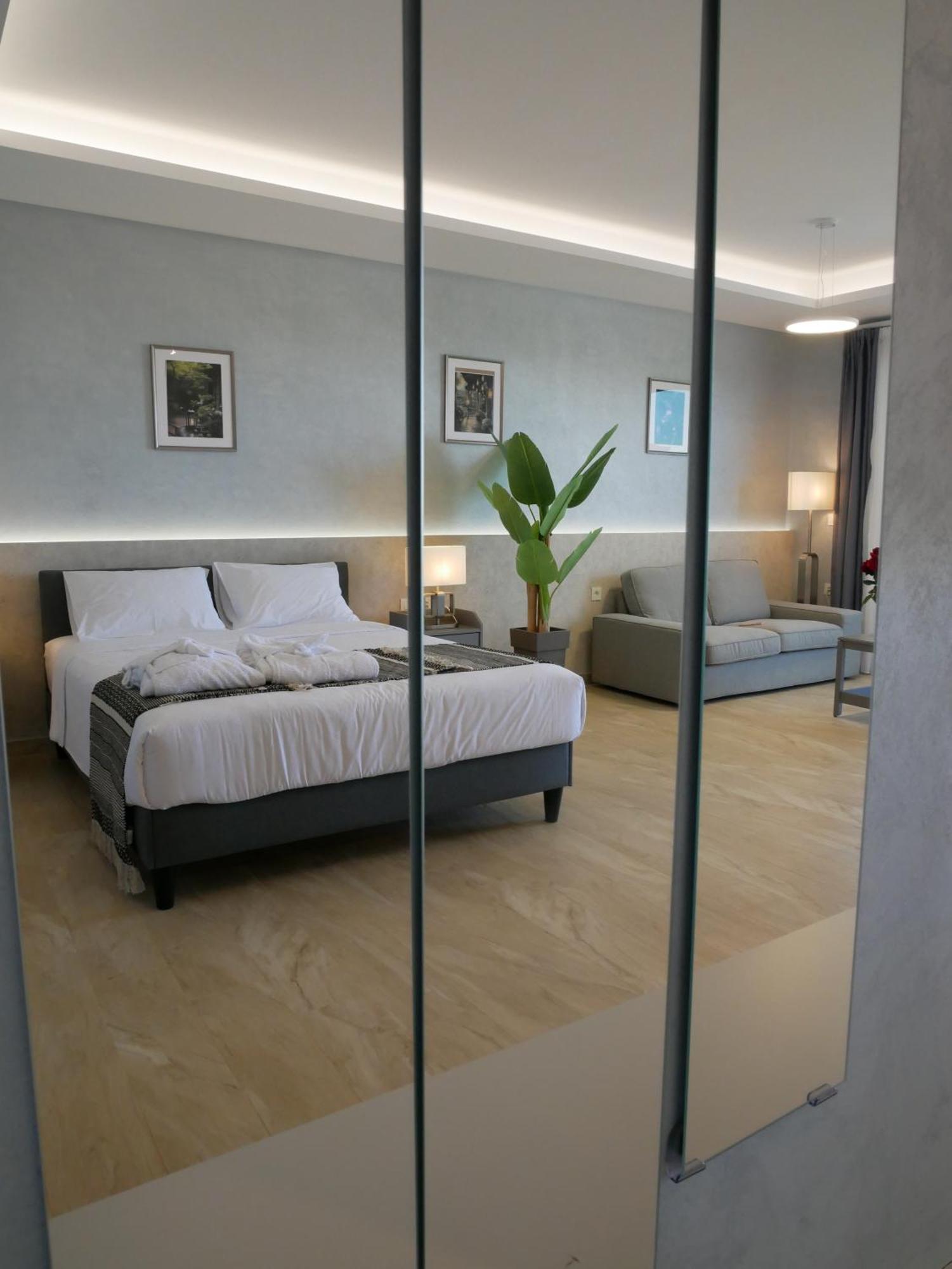 Amour Relax Hotel Almirida エクステリア 写真